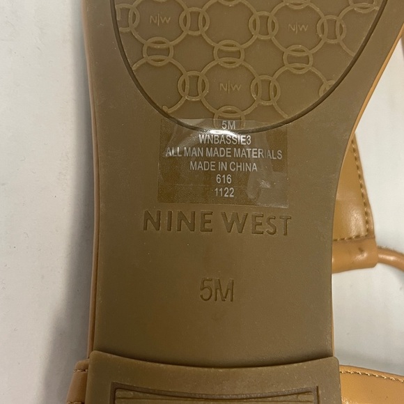 Nine West  Bassie Natural Neutral Nude Sandals Minimalist Design Size 5 - Picture 8 of 15